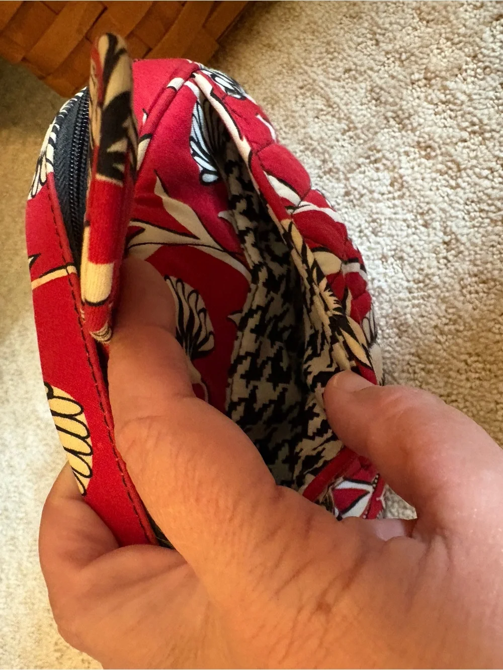 Vera Bradley Red Floral Deco Daisy Quilted Cosmetic Case